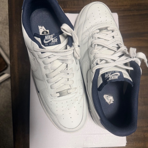 Size 11 - Men’s Nike Air Force 1 \'07 White Blue outsole main image 5